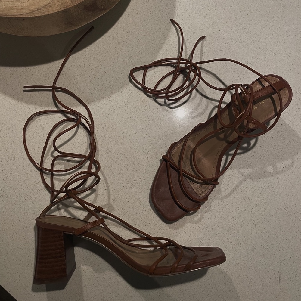 & Other Stories Heels